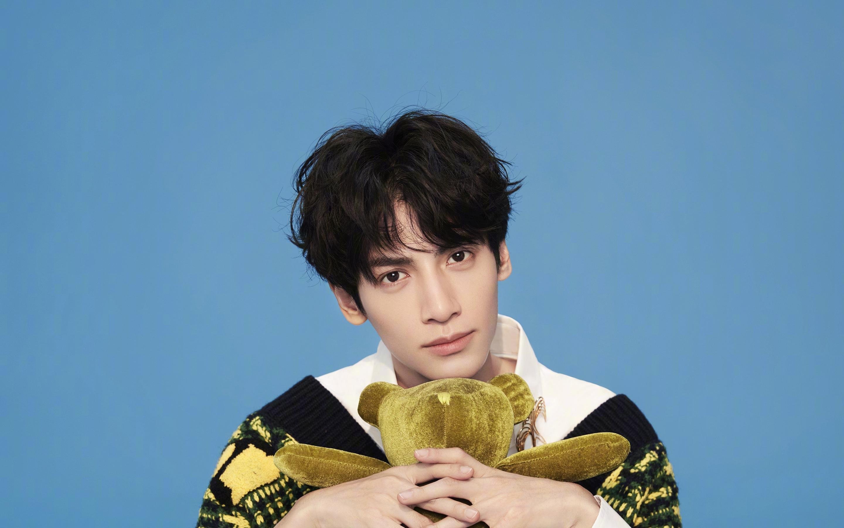 足球史诗，当红龙吞没咖啡骑士—阿圭罗的威尔士战袍与那场改写历史的雨夜